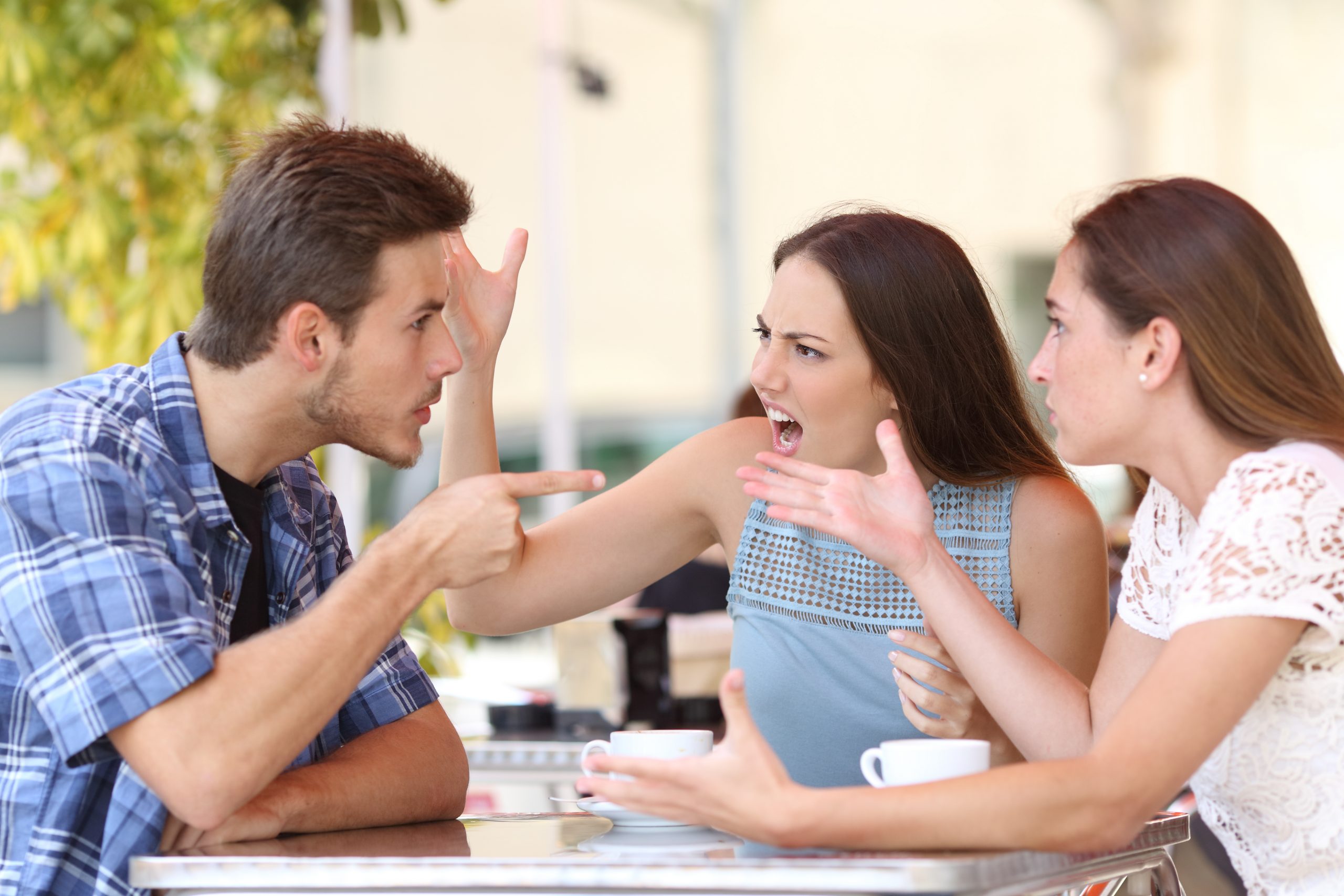Teen Anger Issues: 3 Warning Signs Teen Anger Issues: 3 Warning Signs