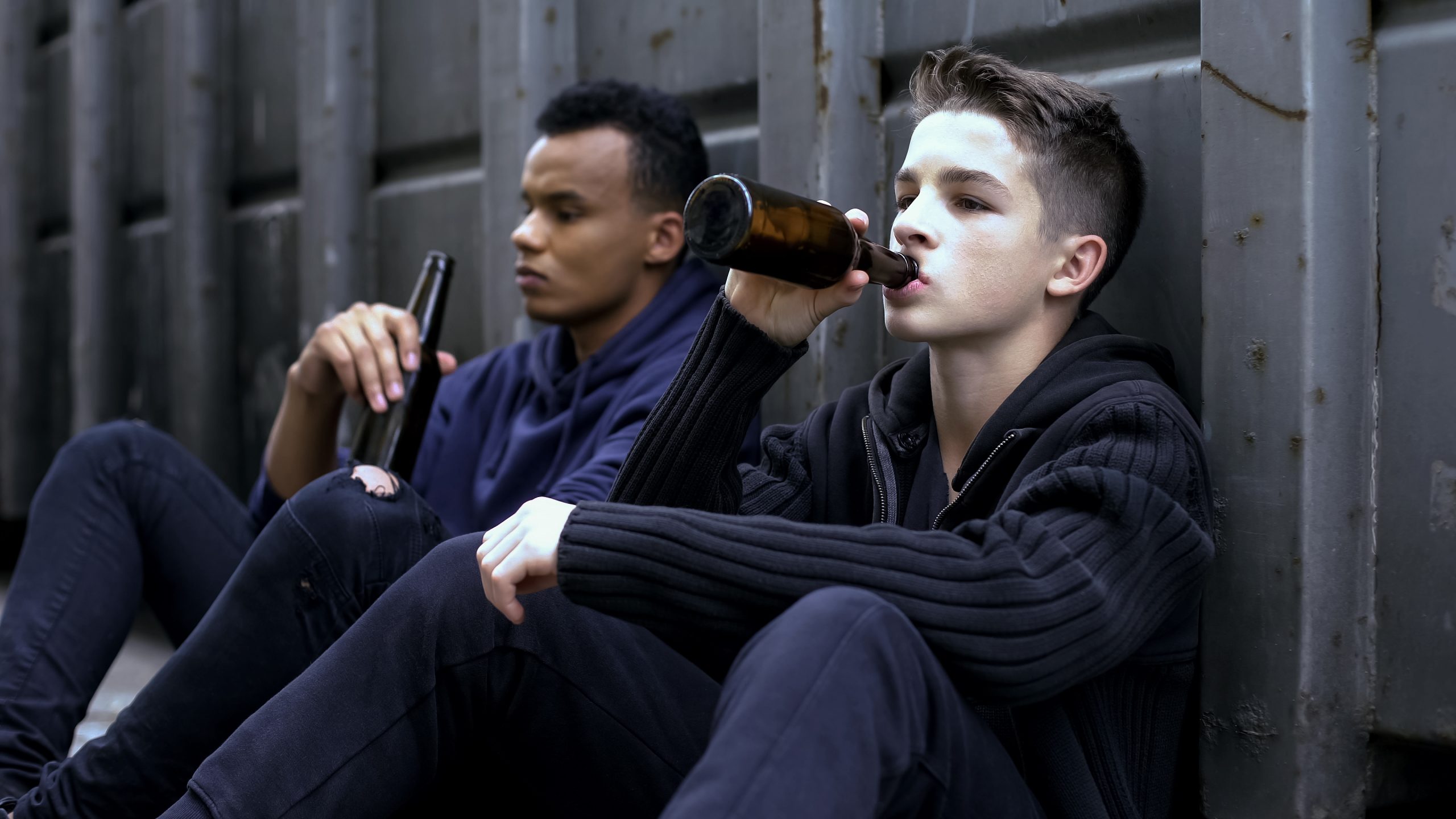 How to Spot Alcohol Poisoning in Your Teen How to Spot Alcohol Poisoning in Your Teen